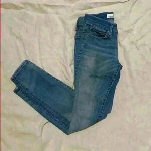 Gap light wash skinny legging jeans